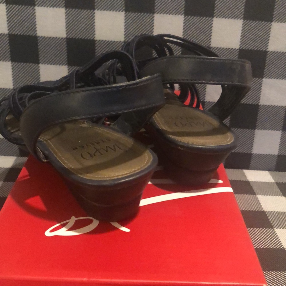 Impo Navy Dress Sandal Stretch Fit Size 8 - Picture 3 of 6